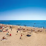 Appartamento Flaminia 30 Metri Dal Mare