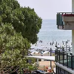 Appartamento Flaminia 30 metri dal mare